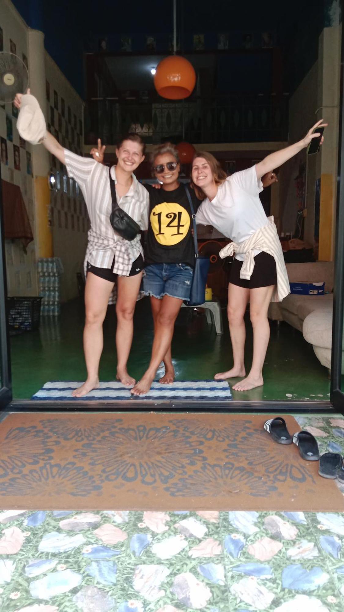 Banphe​ Hostel 외부 사진